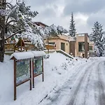 Orava Aldeamento Turístico 3*