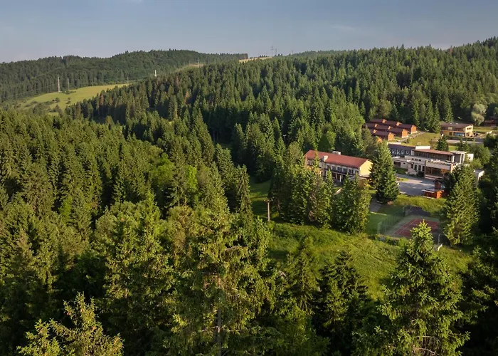 Orava Holiday park 3*