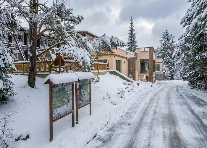 Orava Holiday park 3*